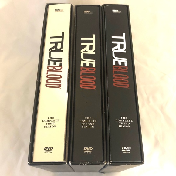 True Blood 3 seasons DVDs - Picture 2 of 6